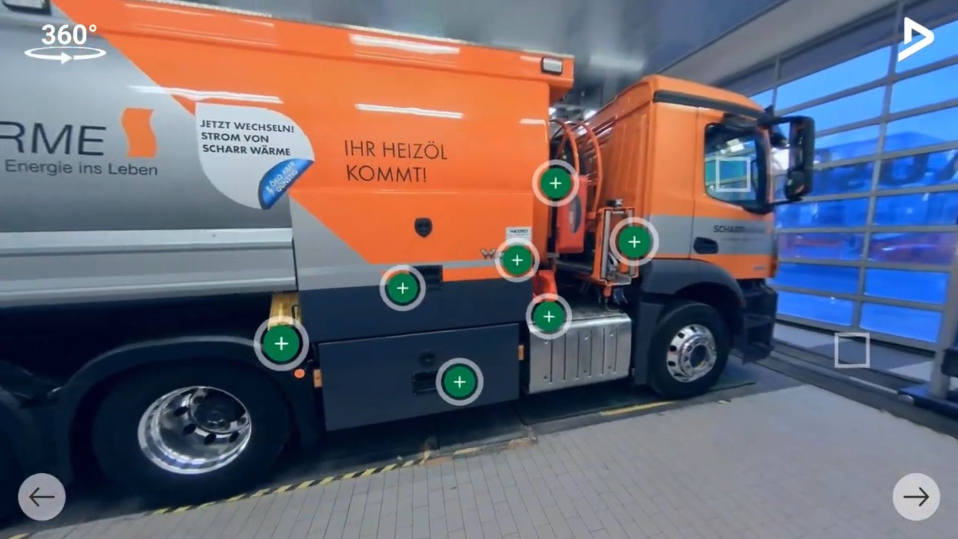 ADR 360° application: tank truck with green hotspot markers
